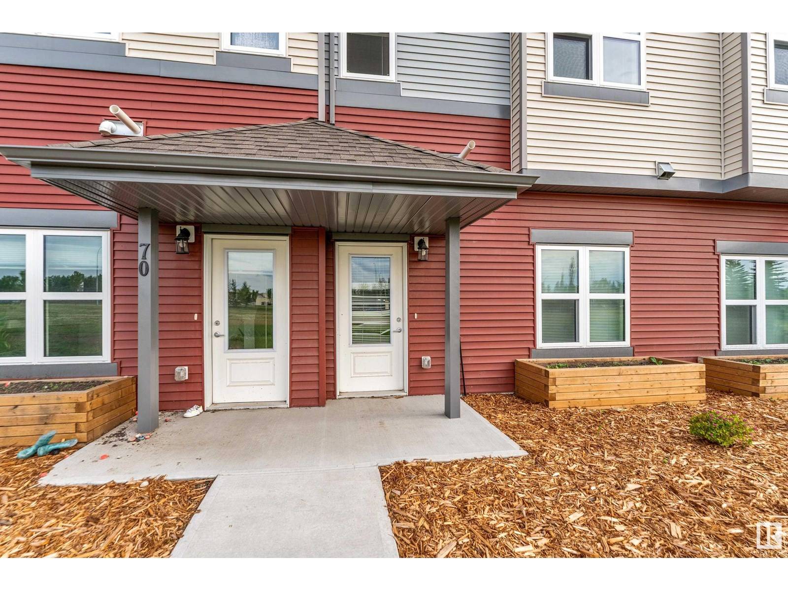 Edmonton, AB T6X0Y2,#71 655 WATT BV SW