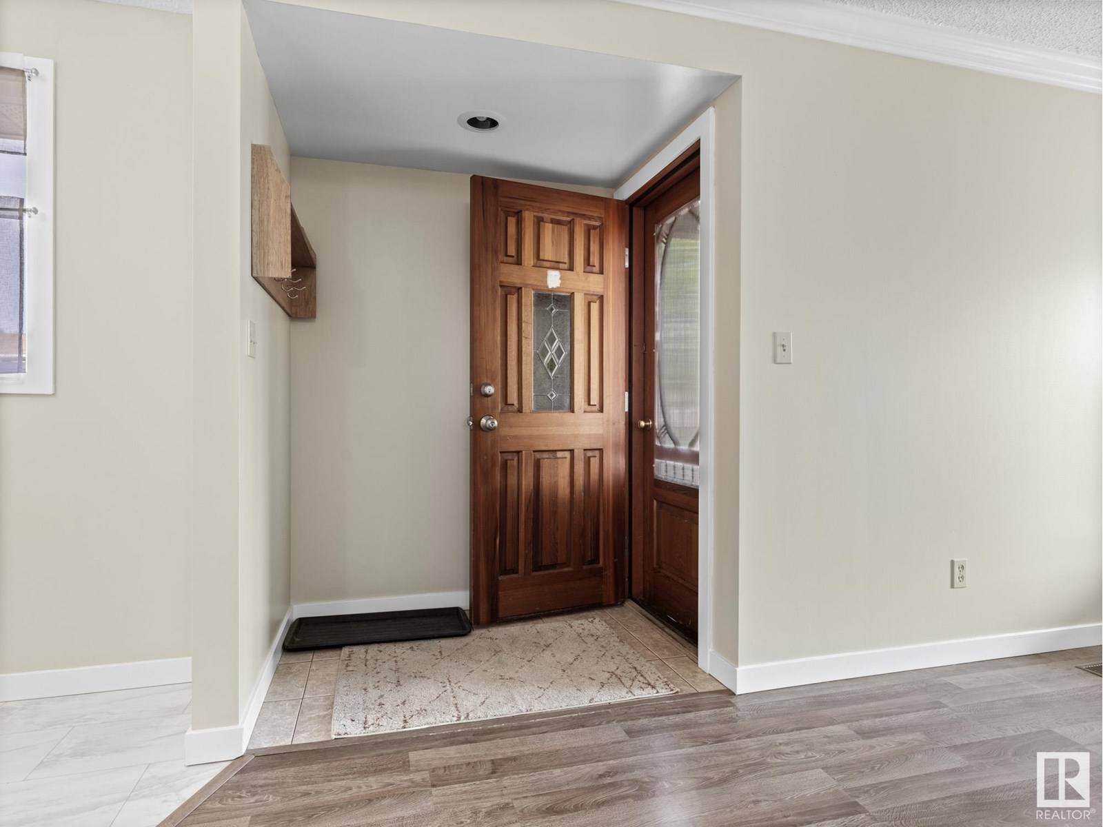 Edmonton, AB T6X3G9,17219 106 ST NW
