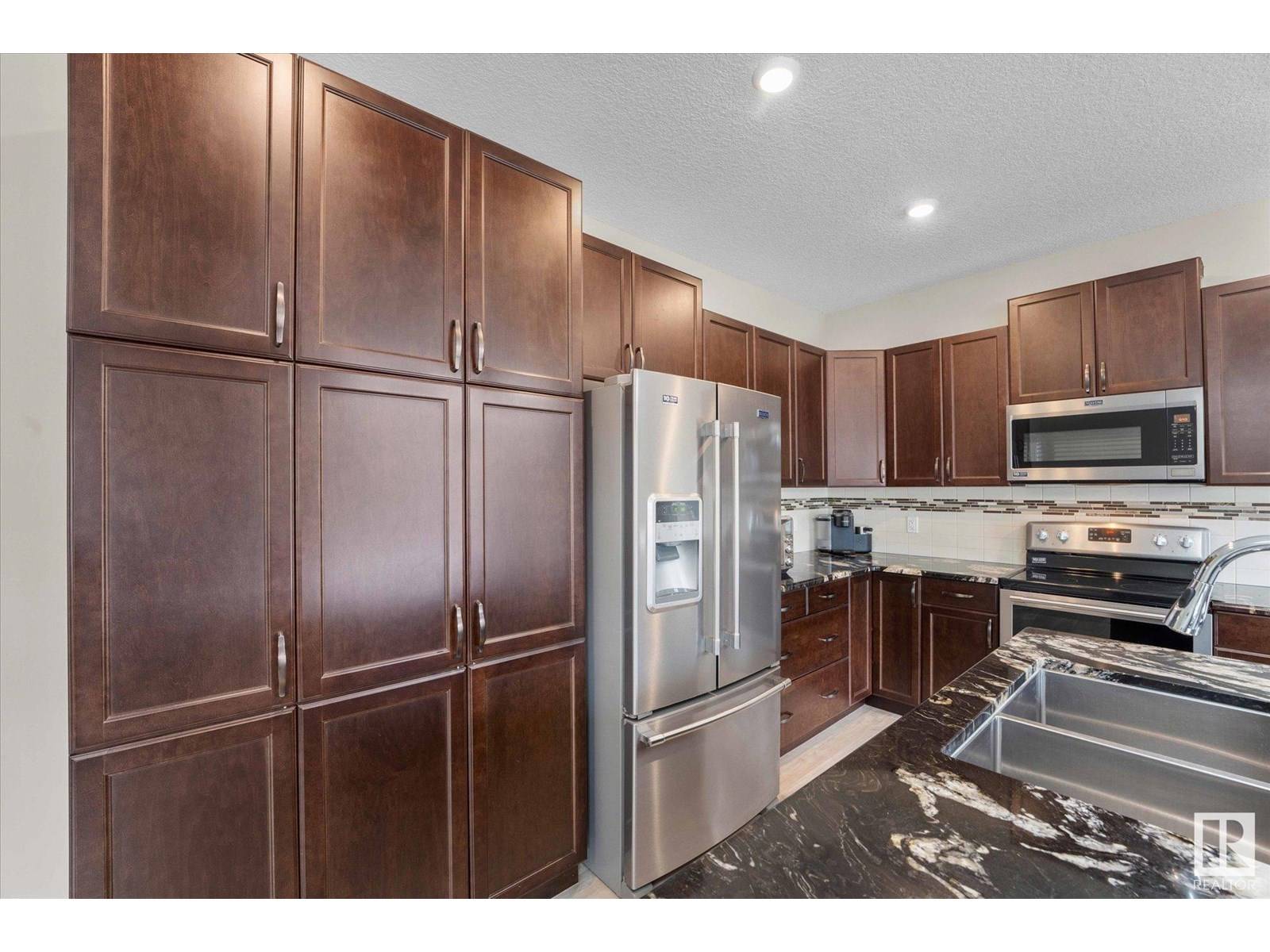 Edmonton, AB T5Y3P4,17164 47 ST NW