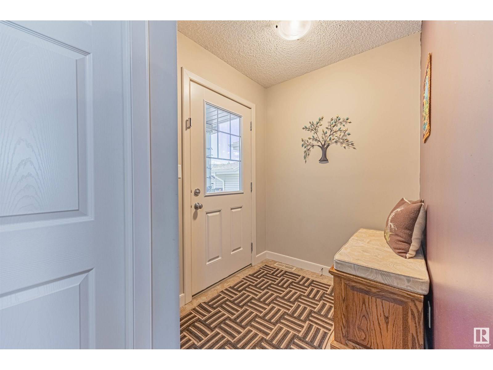 Edmonton, AB T5S0E1,20018 131 AV NW