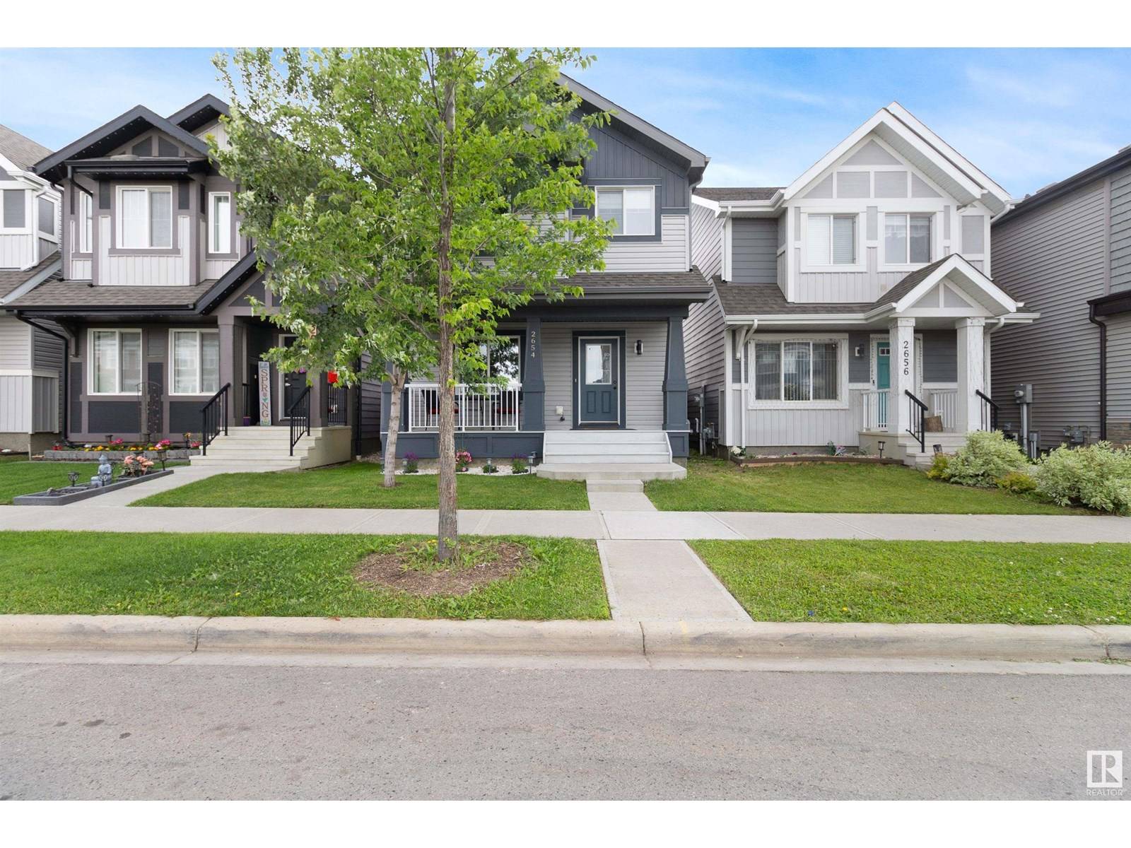 2654 MAPLE WY NW, Edmonton, AB T6T2G3