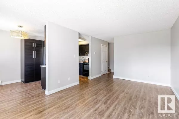 Edmonton, AB T5X2T4,#120 16348 109 ST NW