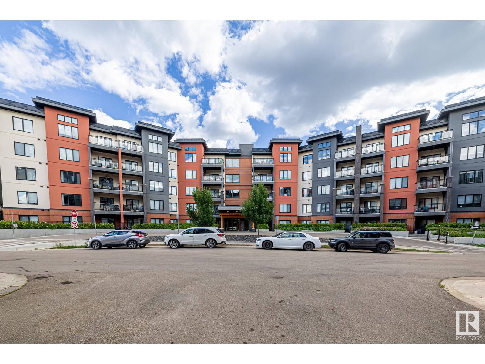 St. Albert, AB T8N7T2,#514 5 ST LOUIS ST