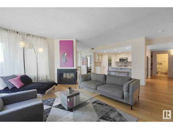#601 10028 119 ST NW, Edmonton, AB T5K1Y8