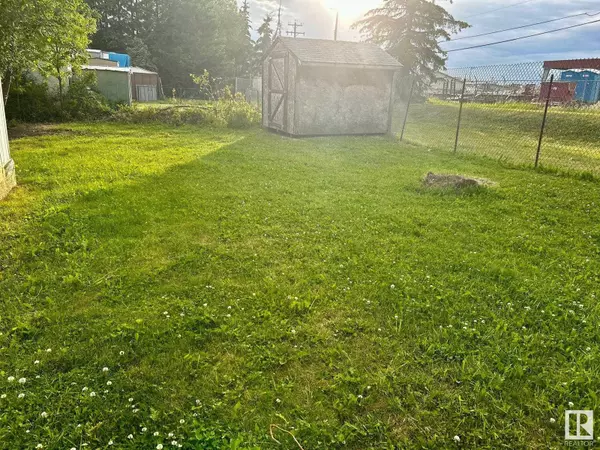 Drayton Valley, AB T7A1J8,5424 48A Avenue