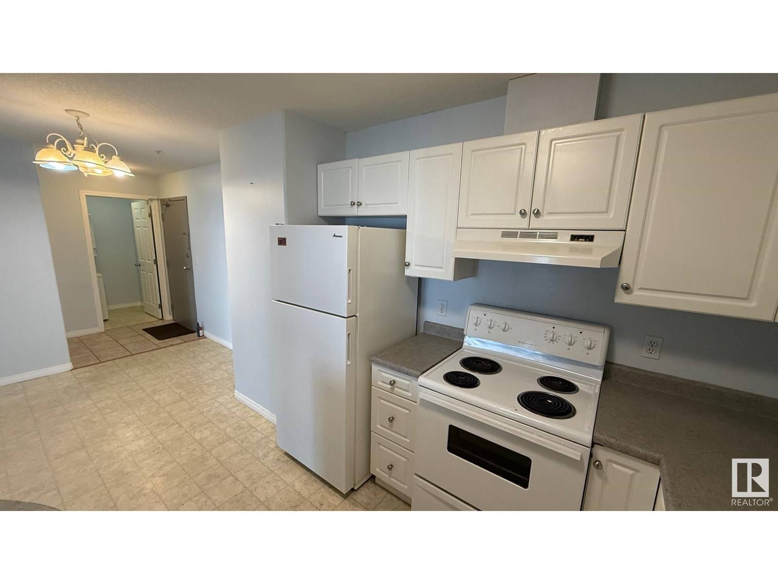 Fort Saskatchewan, AB T8L4P3,#106 9930 100 NW