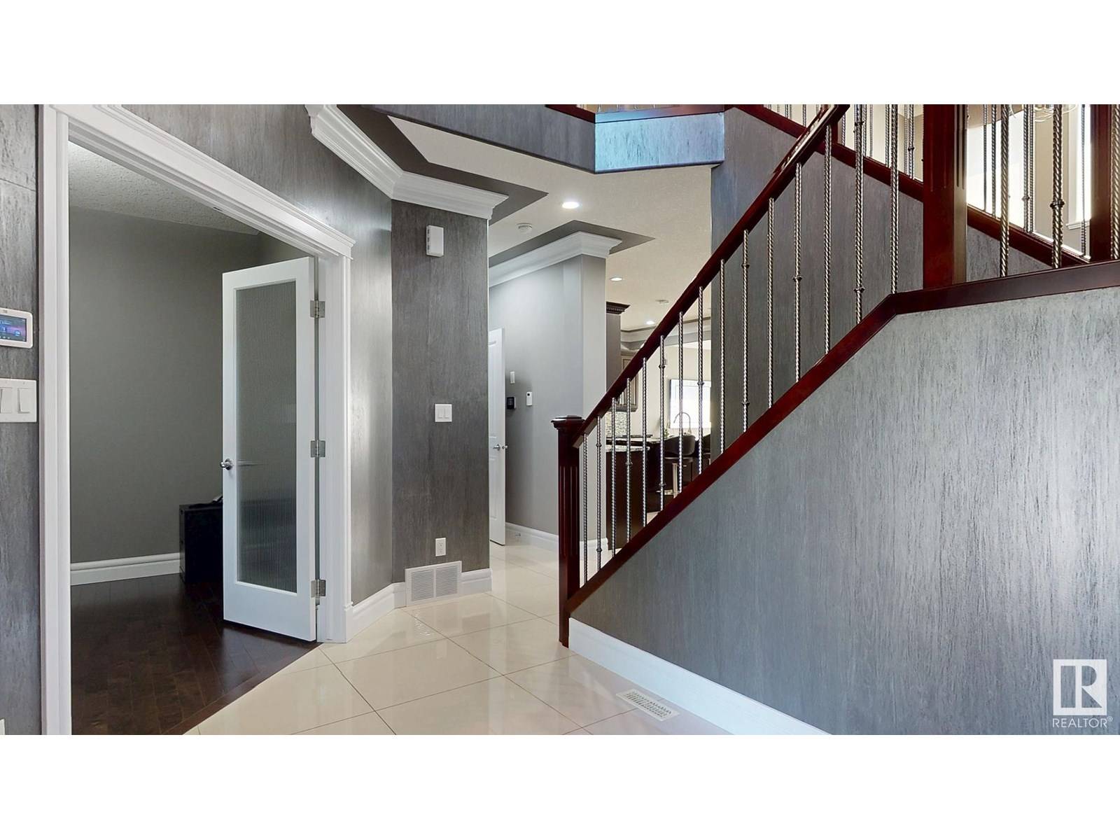 Edmonton, AB T6W3H4,475 ALLARD BV SW
