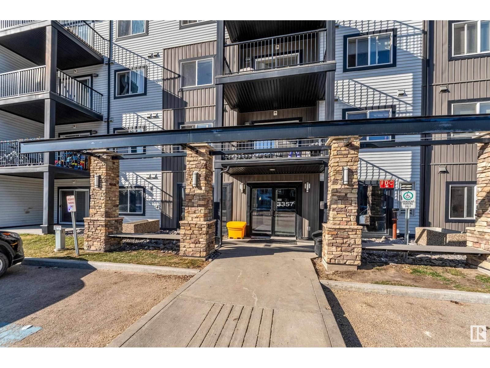 Edmonton, AB T6T0V4,#115 3357 16A AV NW
