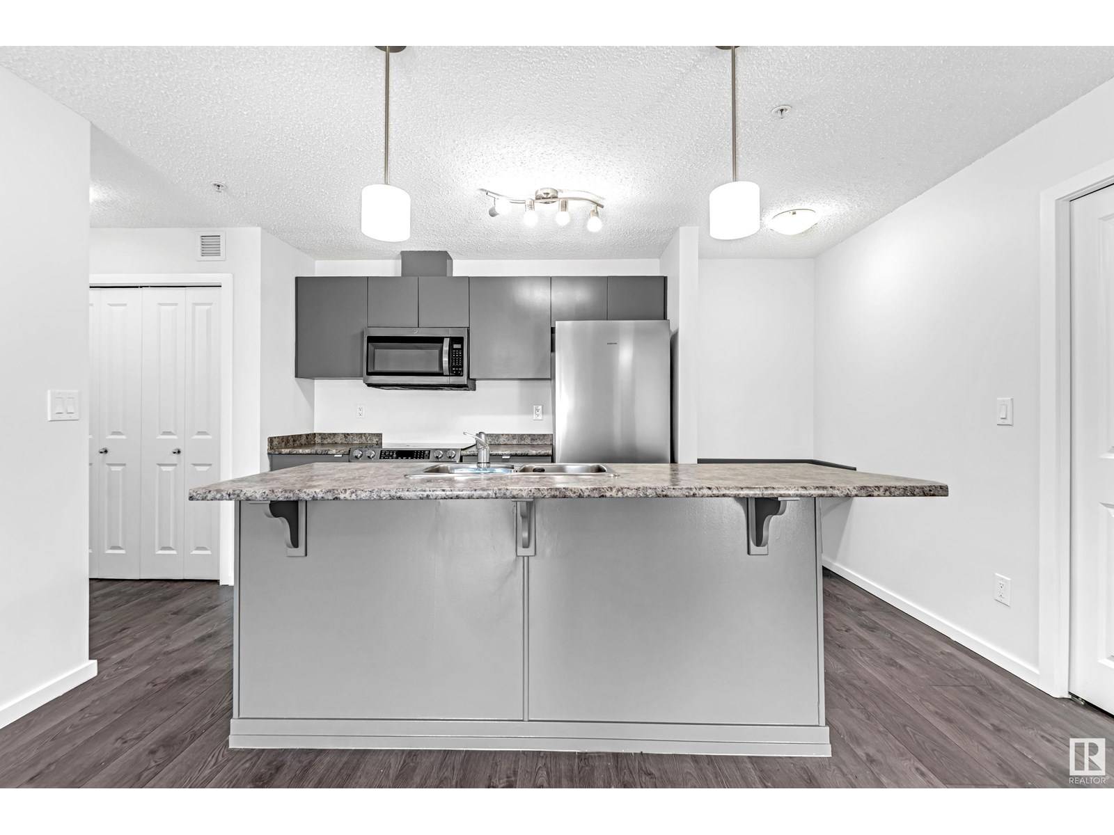 #115 3357 16A AV NW, Edmonton, AB T6T0V4