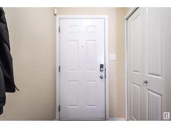 St. Albert, AB T8N1H8,67C Mission AV