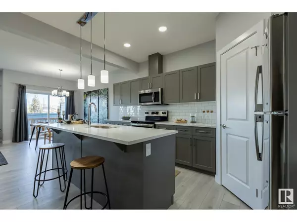 Edmonton, AB T6X3H9,307 27 ST SW