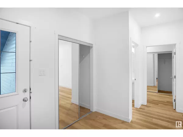 Spruce Grove, AB T7X0Z3,4 Ellis LI