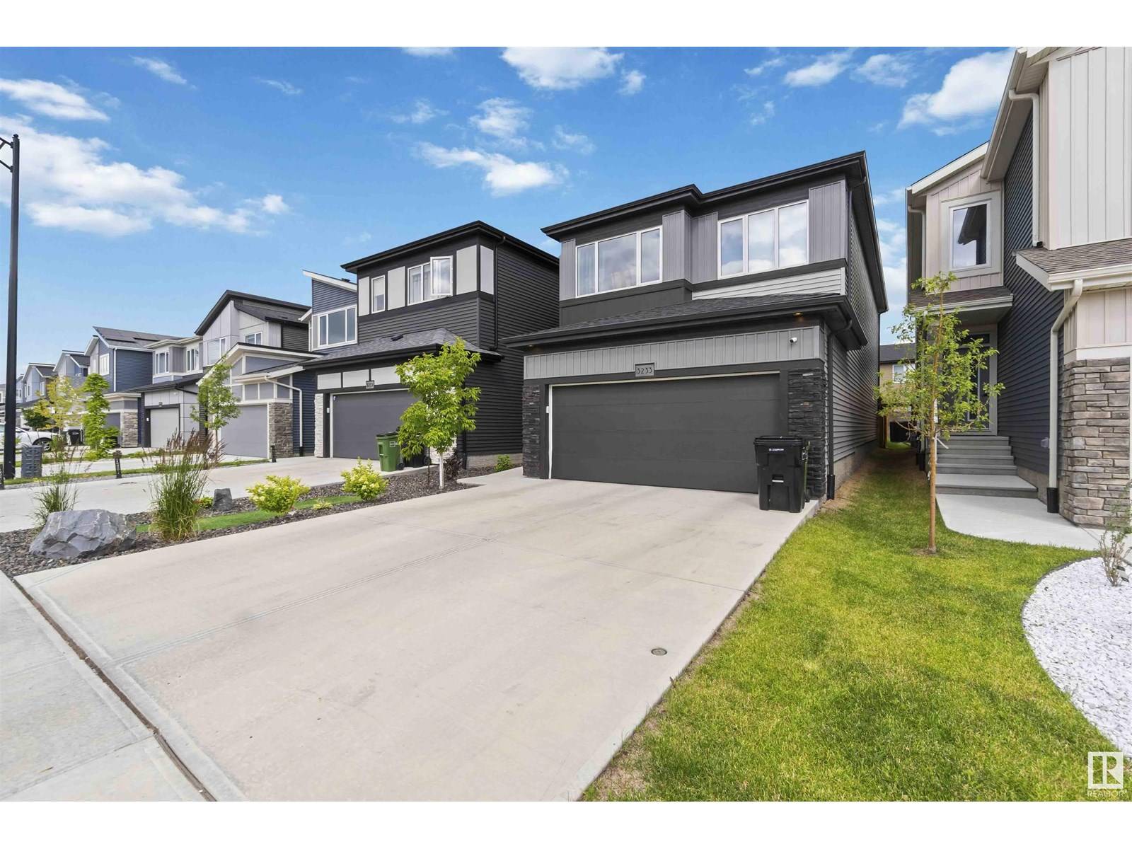 3233 KULAY WY SW, Edmonton, AB T6W5B5
