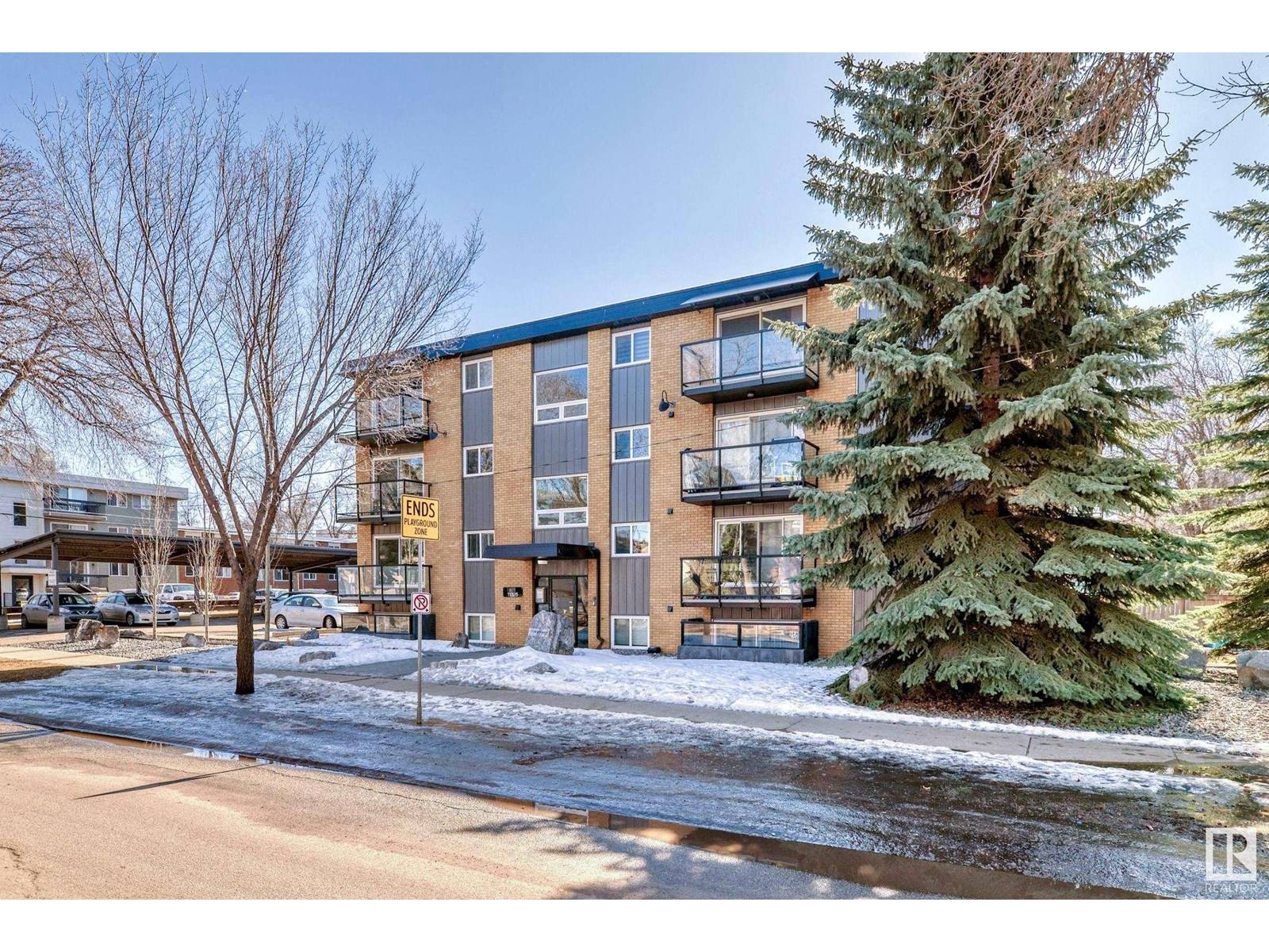 Edmonton, AB T5X0S3,#102 11325 103 AV NW