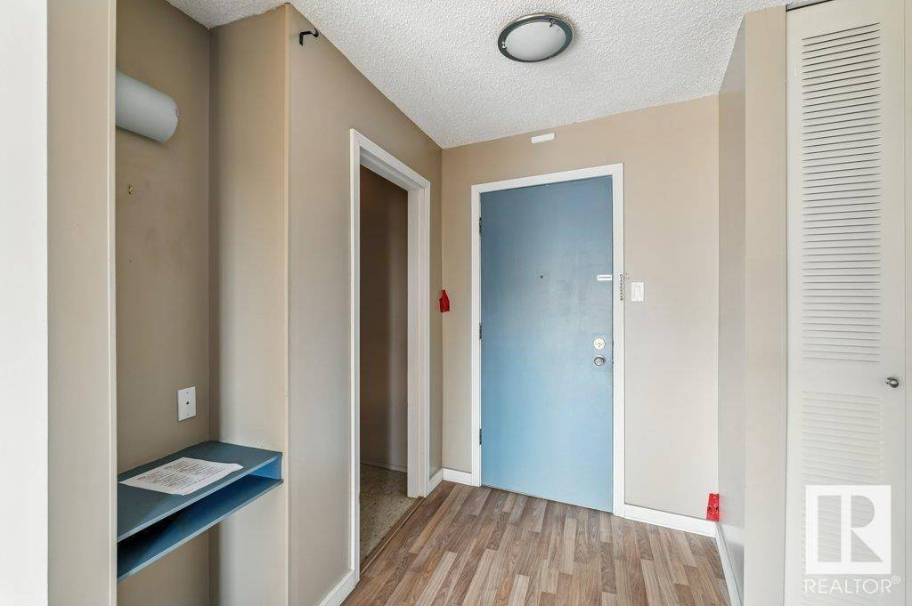 Edmonton, AB T5K1X9,#303 10335 117 ST NW