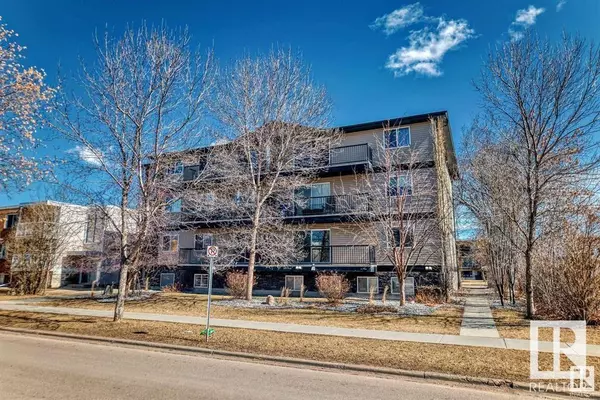 Edmonton, AB T5G2N1,#102 11827 105 ST NW