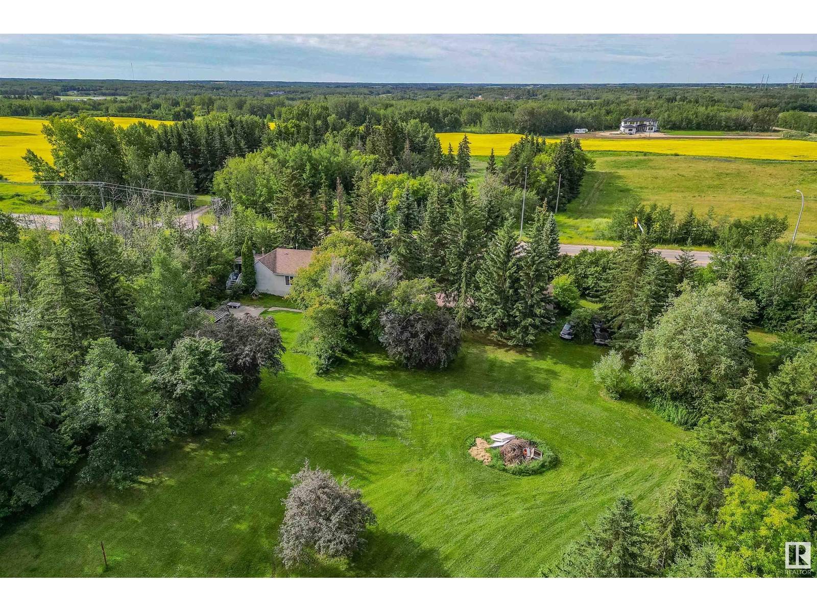 23272 TWP ROAD 522, Rural Strathcona County, AB T8B1H4