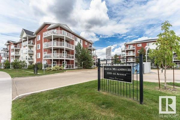 Edmonton, AB T6T0T2,#304 2207 44 AV NW