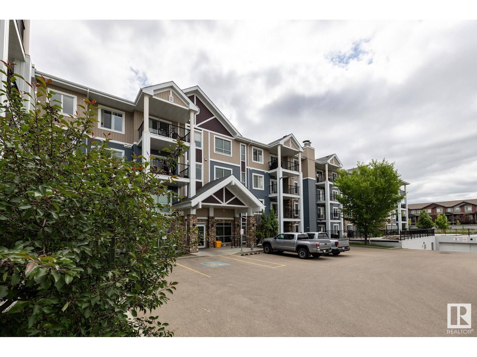 #216 4008 SAVARYN DR SW, Edmonton, AB T6X2E5