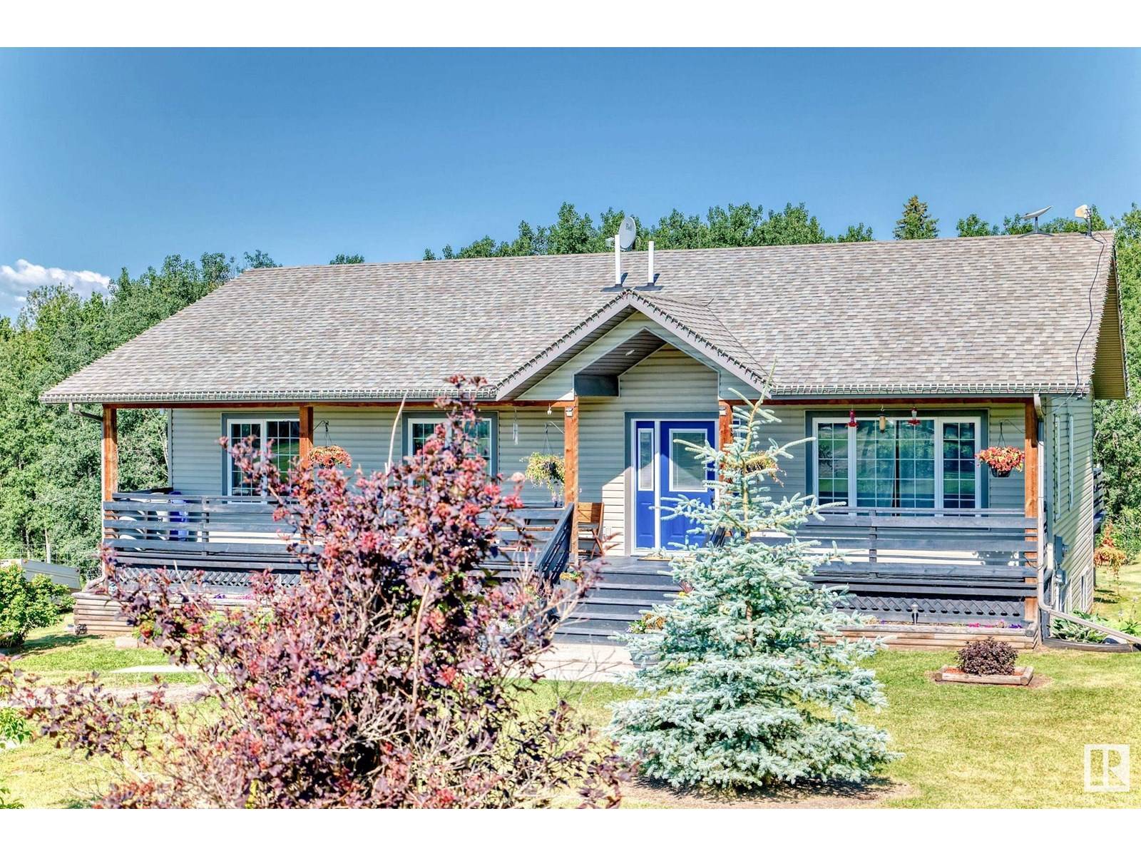 Rural Lac Ste. Anne County, AB T0E1V0,206 55109 Highway 777