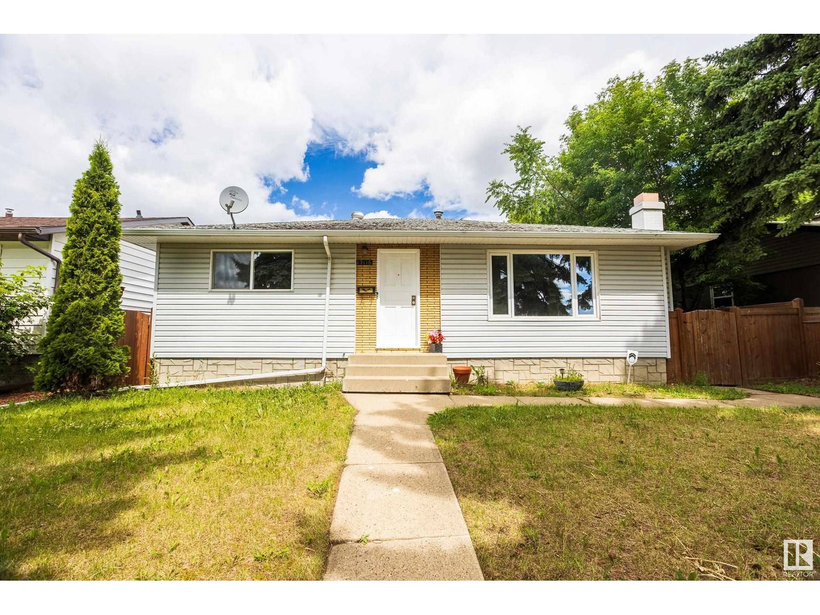 Edmonton, AB T5L4B3,13116 136 AV NW