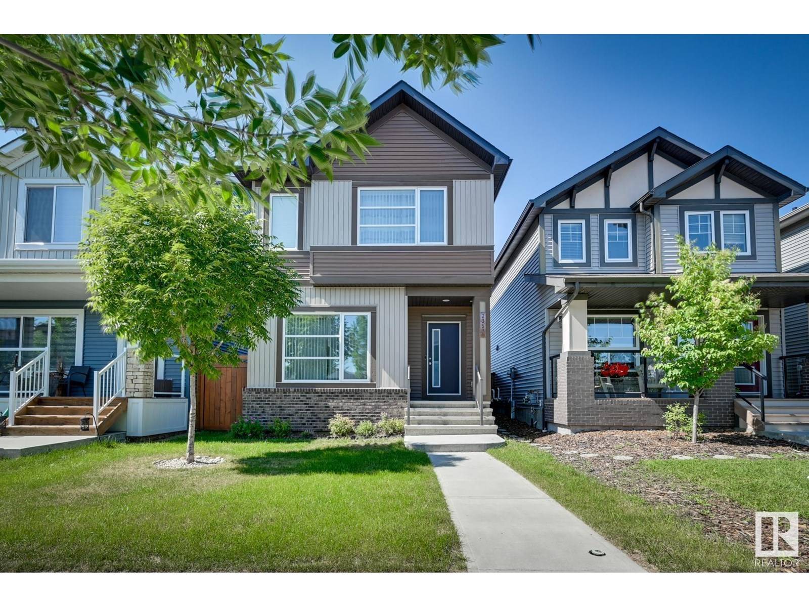 2359 Casey Cr SW, Edmonton, AB T6W3N1