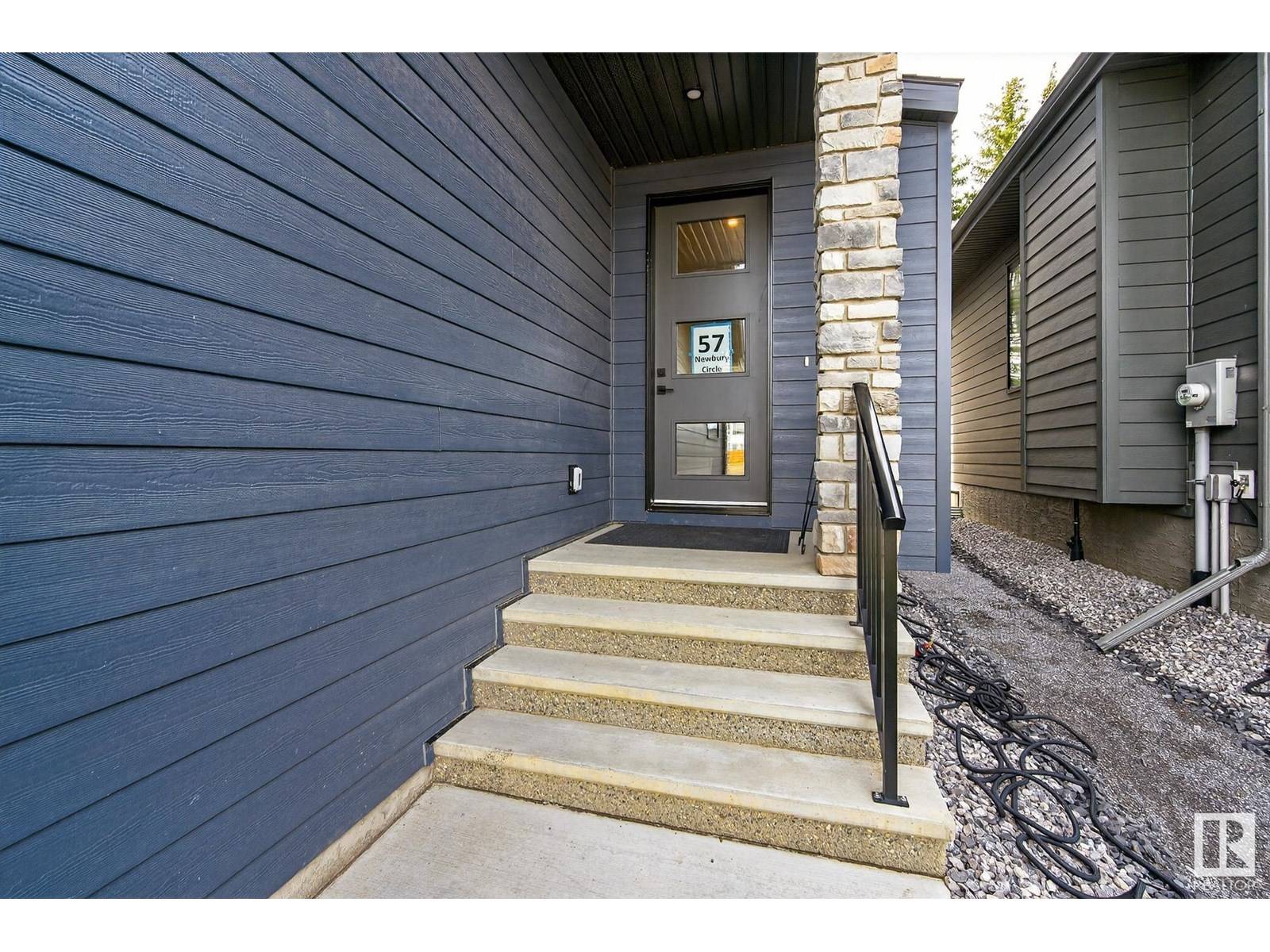 Sherwood Park, AB T8B0C4,57 Newbury Ci