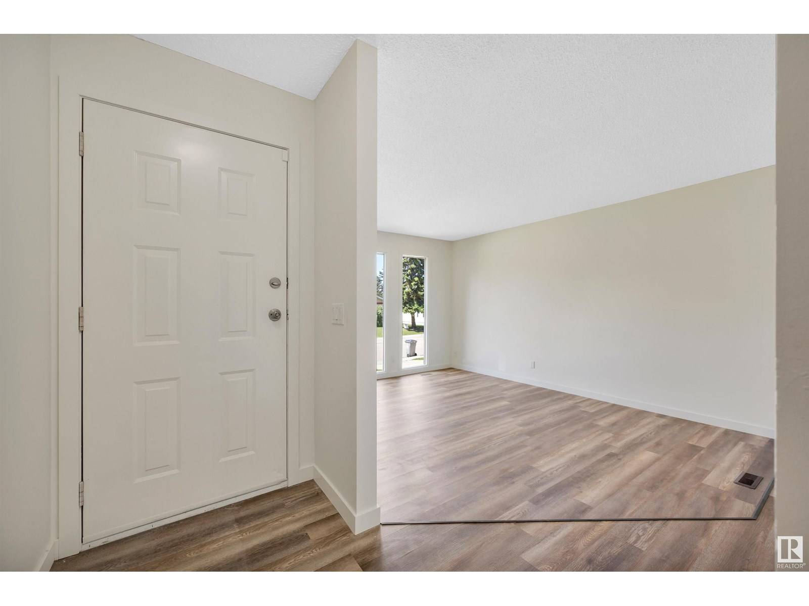 Beaumont, AB T4X1B4,5317 56A ST