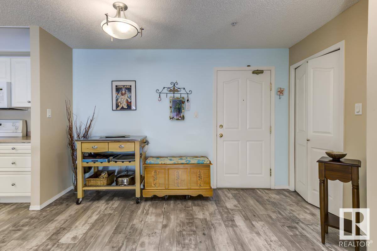 Sherwood Park, AB T8A6B6,#318 100 Foxhaven DR S