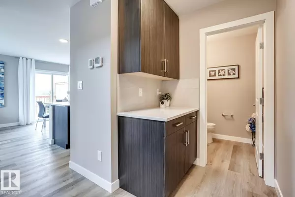 Edmonton, AB T5S0N1,#53 13139 205 ST NW