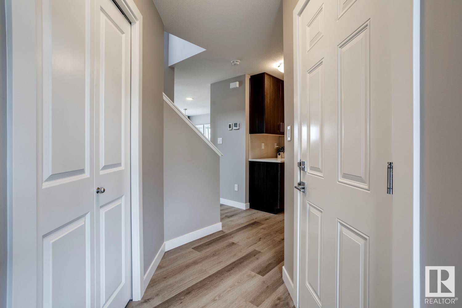 Edmonton, AB T5S0N1,#53 13139 205 ST NW