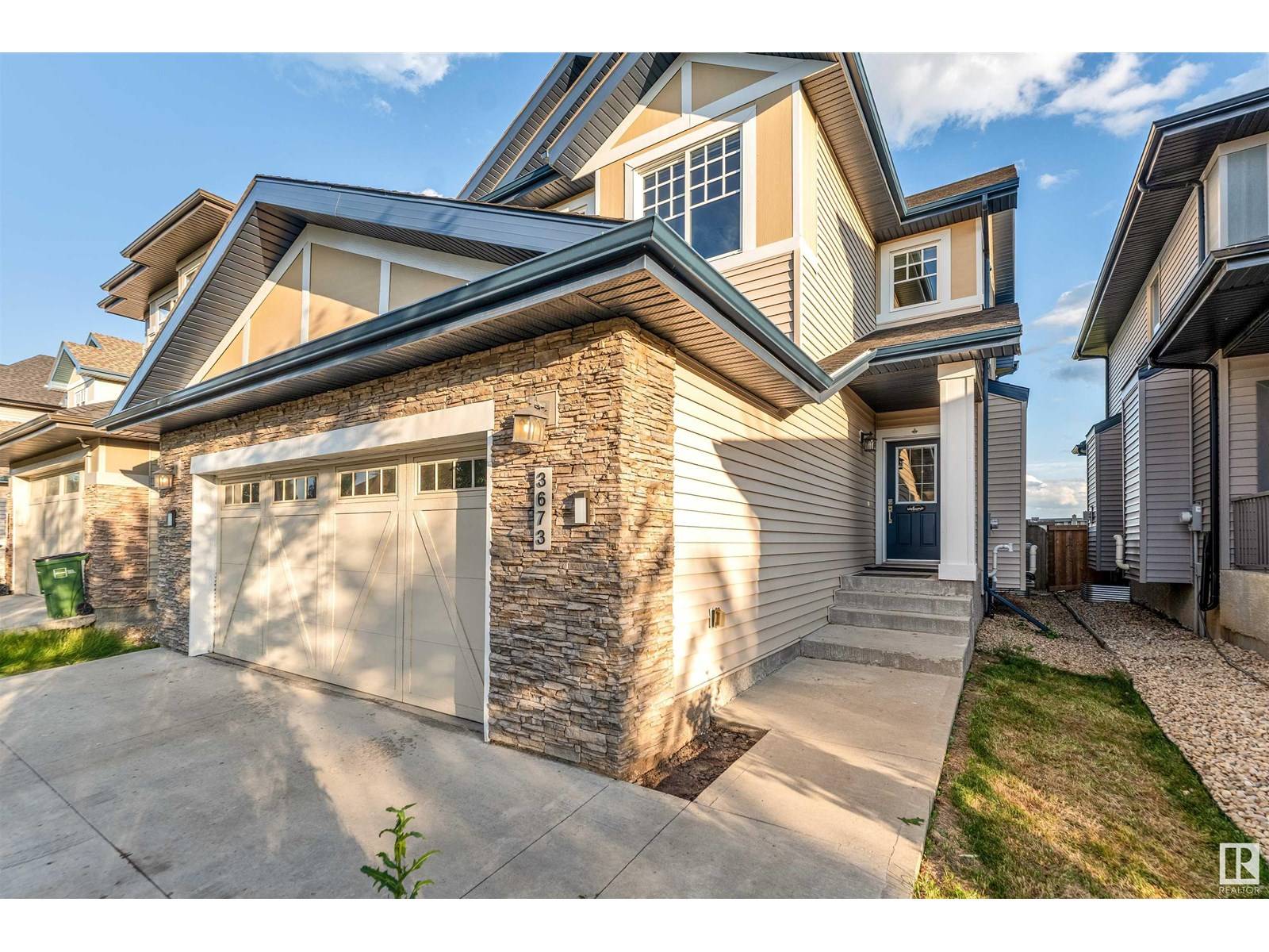 Edmonton, AB T6W2K3,3673 ALLAN DR SW