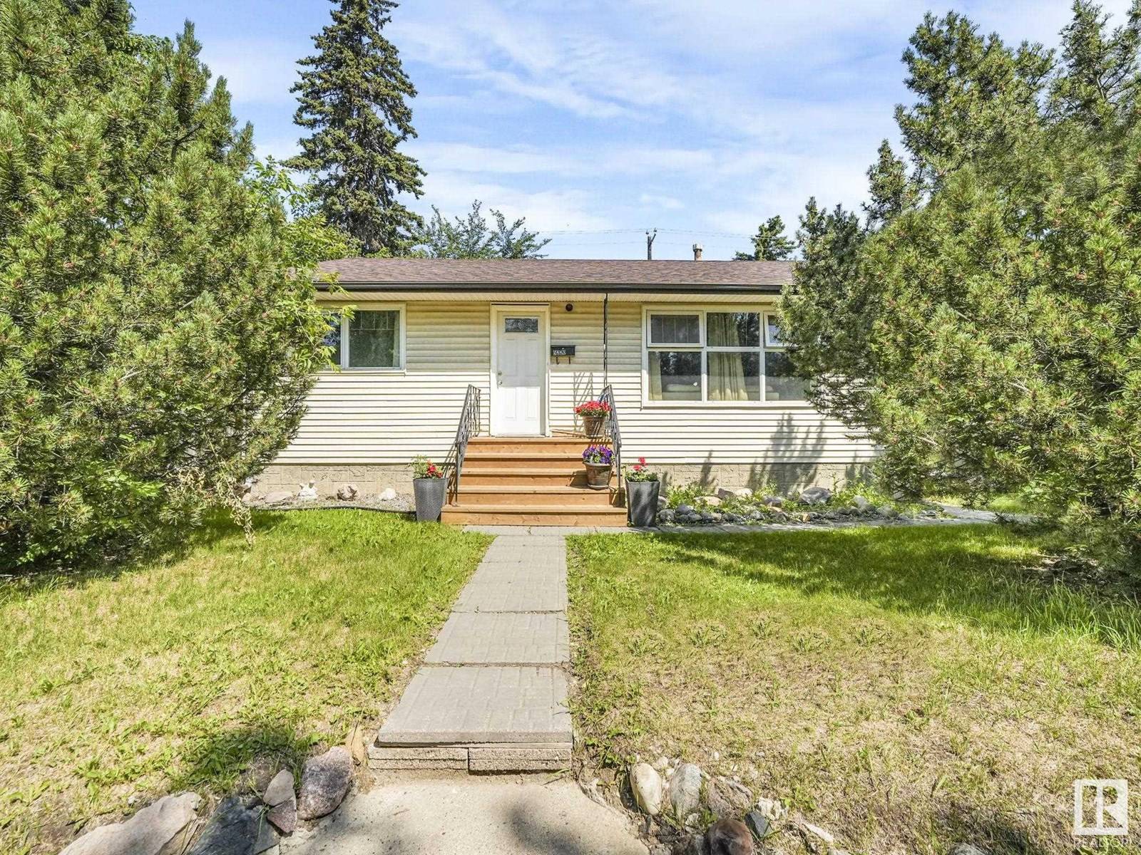 Edmonton, AB T5W1C3,5220 118 AV NW