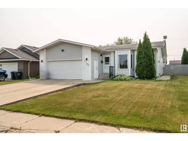 1407 7 AV, Cold Lake, AB T9M1B4