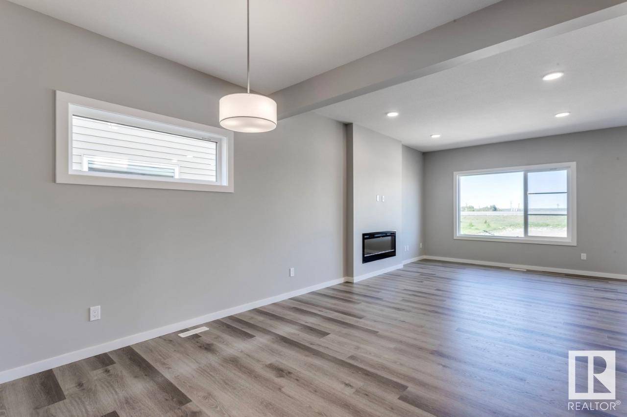 Spruce Grove, AB T7X0C9,46 GAMBEL LO