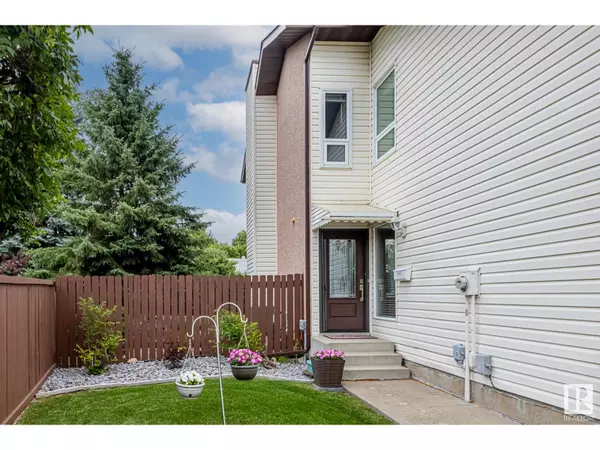 St. Albert, AB T8N3H1,15 APPLE PL