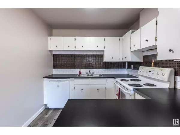 Leduc, AB T9E5M7,302 TELFORD CO
