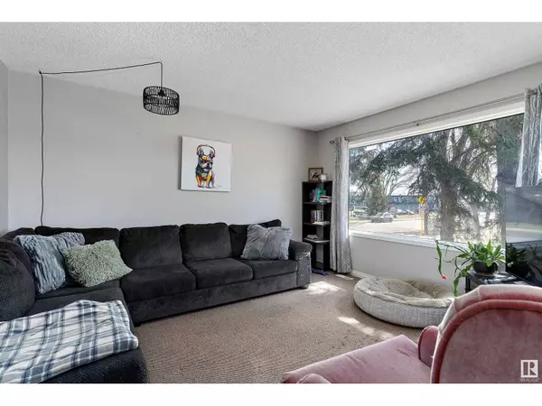 Edmonton, AB T5E6J5,12004 & 12006 128 AV NW