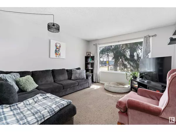 Edmonton, AB T5E6J5,12004 & 12006 128 AV NW