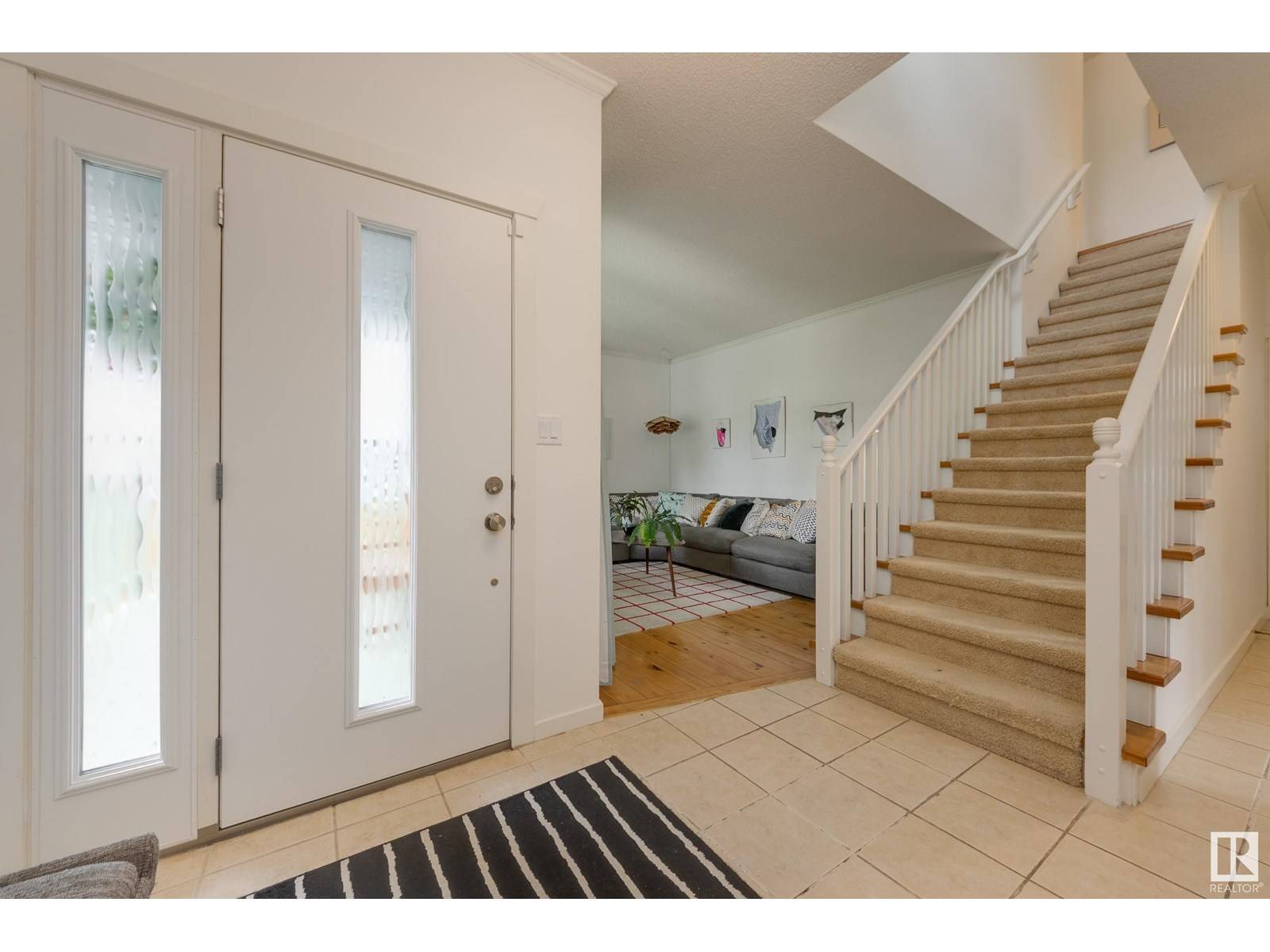 Edmonton, AB T6G0H9,11519 75 AV NW
