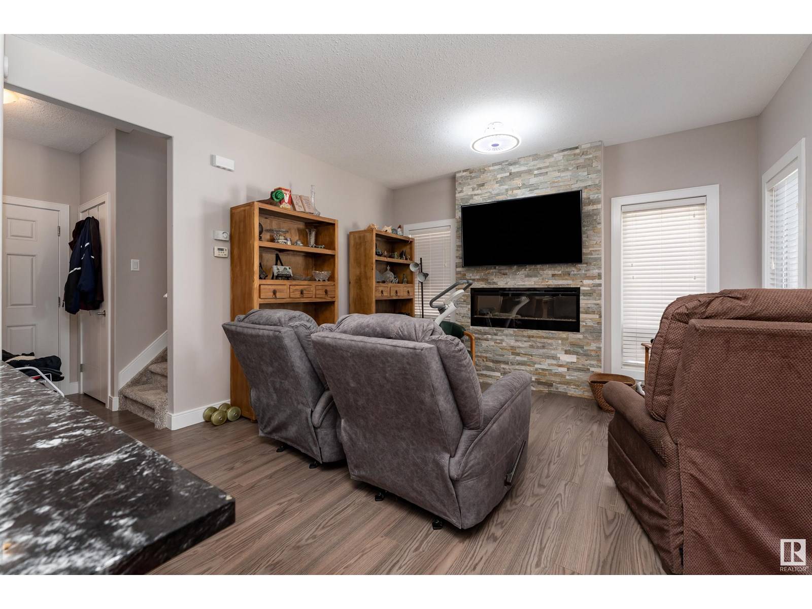 Edmonton, AB T5L3R2,13013 132 AV NW