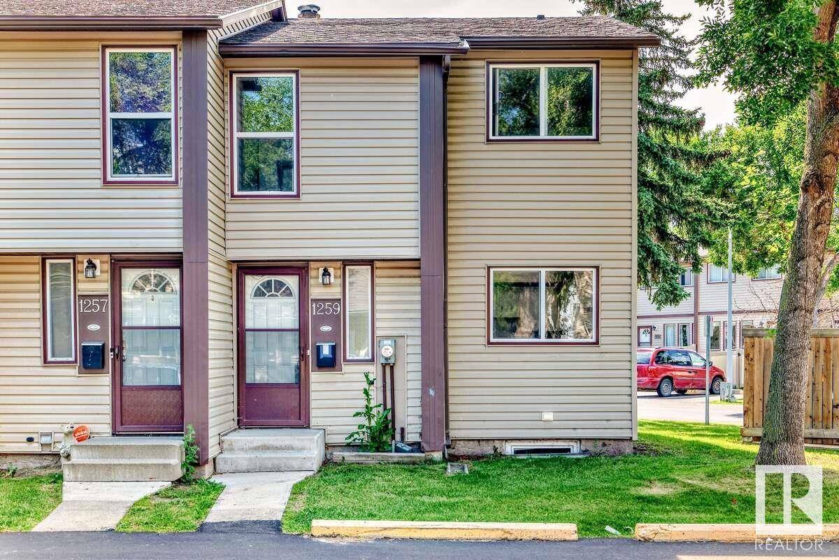 1259 HOOKE RD NW, Edmonton, AB T5A4A4