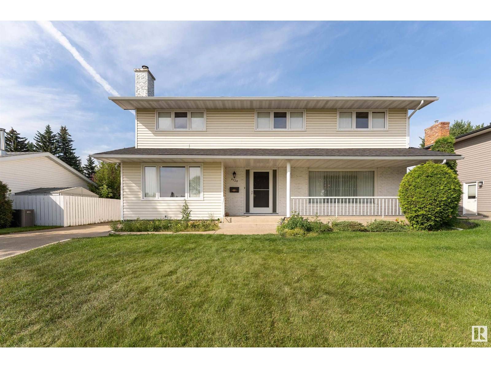 4720 124 ST NW, Edmonton, AB T6H3T8