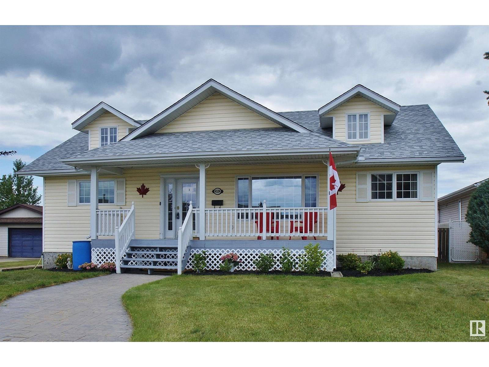 4524 57 AV, Lamont, AB T0B2R0