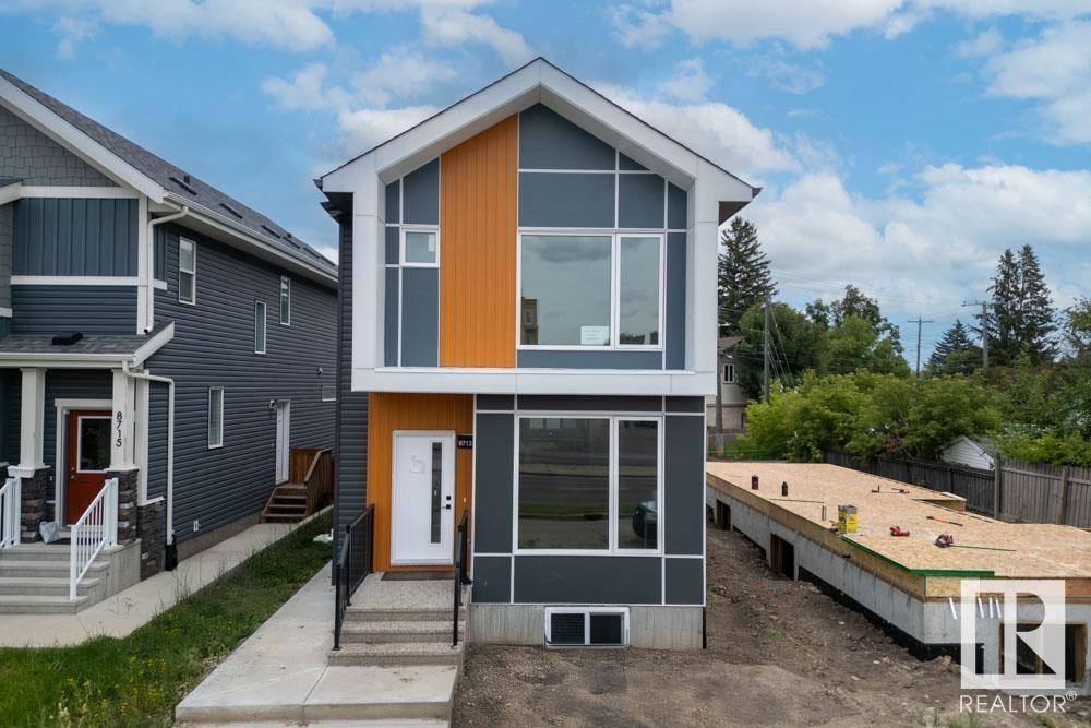 Edmonton, AB T5R1B5,8713 149 ST NW