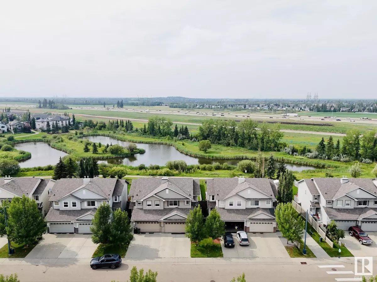 Edmonton, AB T6W1X5,1644 MELROSE PL SW