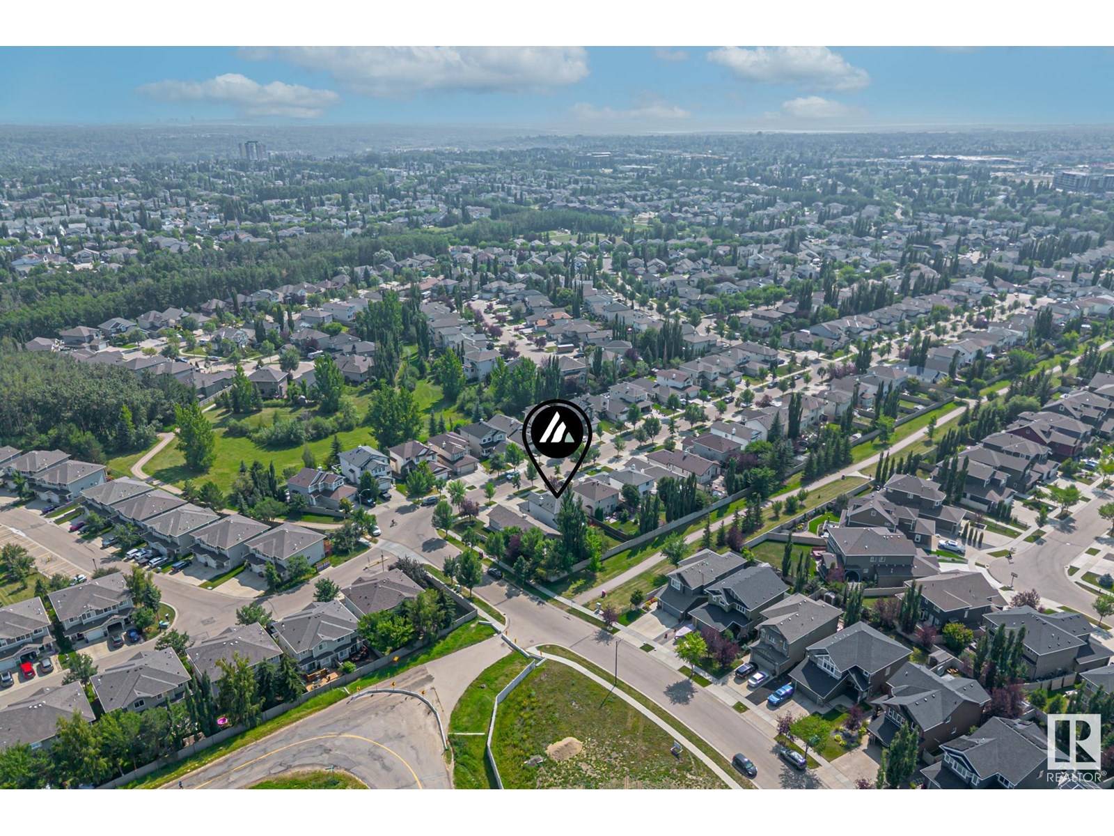 St. Albert, AB T8N7K2,124 EASTGATE WY