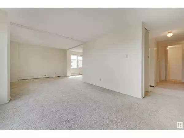 Edmonton, AB T5K1B5,#906 9725 106 ST NW