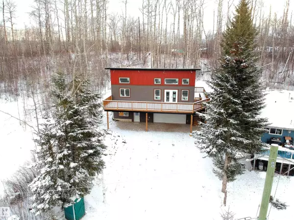 Rural Lac Ste. Anne County, AB T0E0A0,17 HILLSIDE CR