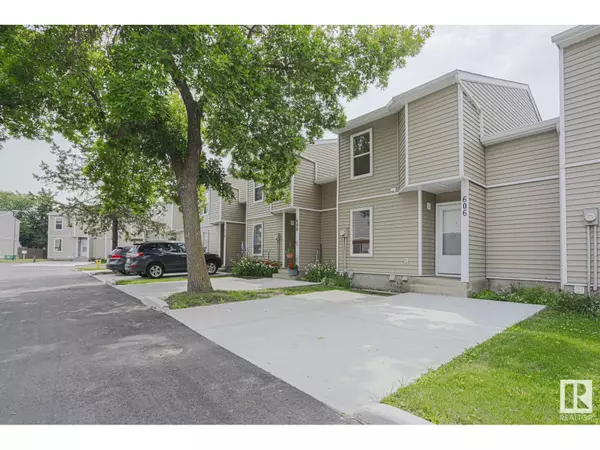 Edmonton, AB T6J4Z3,606 SADDLEBACK RD NW